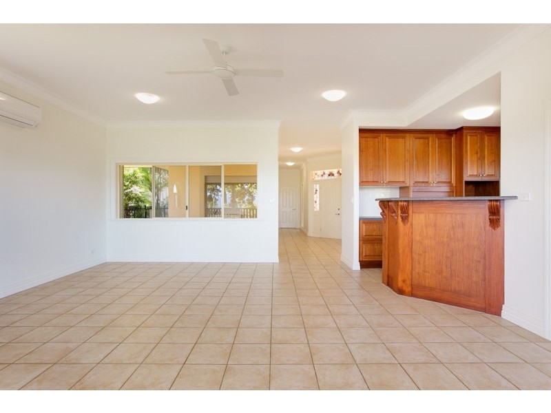 9 Oceanview Place, Mooroobool QLD 4870