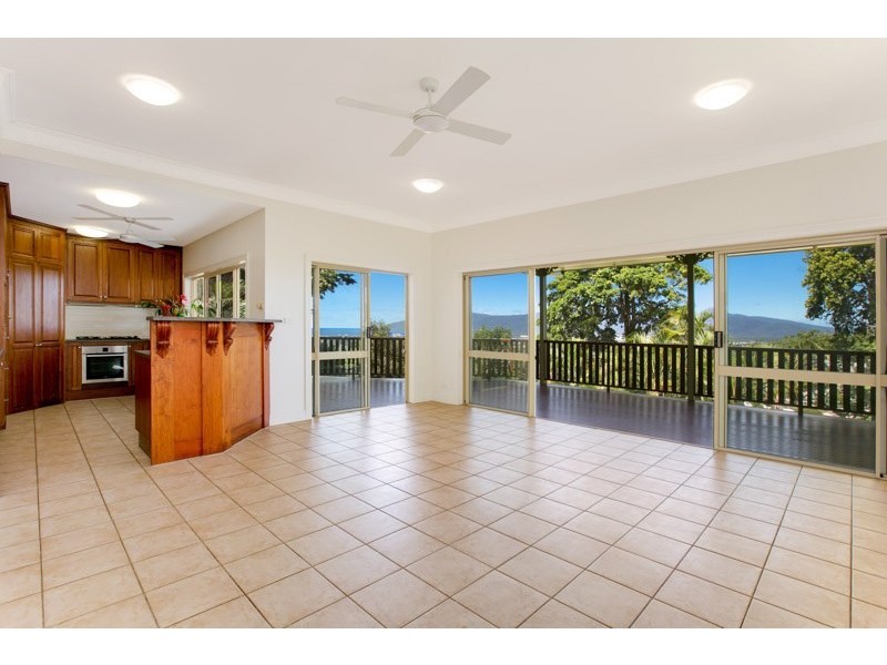 9 Oceanview Place, Mooroobool QLD 4870