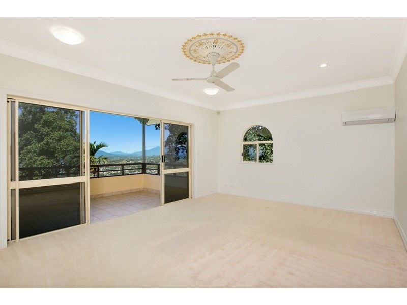 9 Oceanview Place, Mooroobool QLD 4870