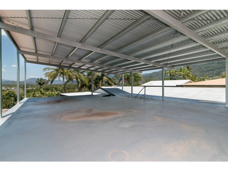 16 Lowanna Close, White Rock QLD 4868
