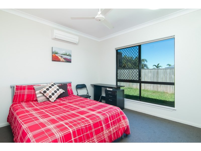 112 Roberts Drive, Trinity Beach QLD 4879