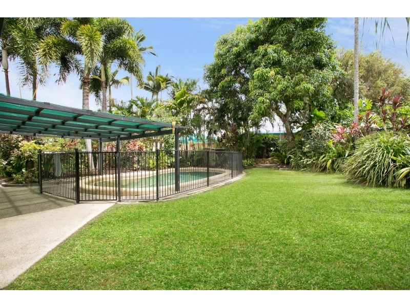 39 Dunbar Street, Mooroobool QLD 4870