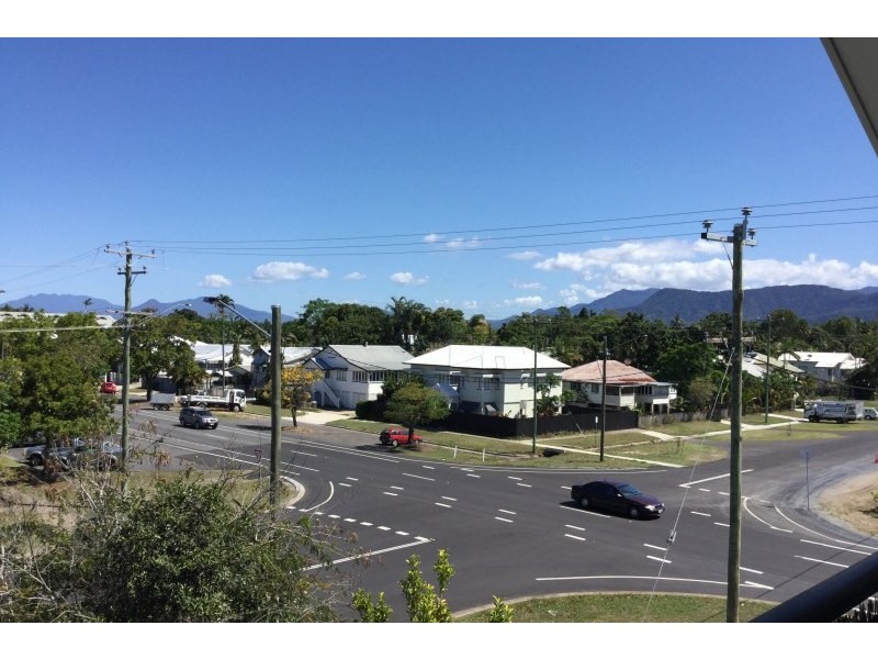 9/16-18 Smith Street, North Cairns QLD 4870