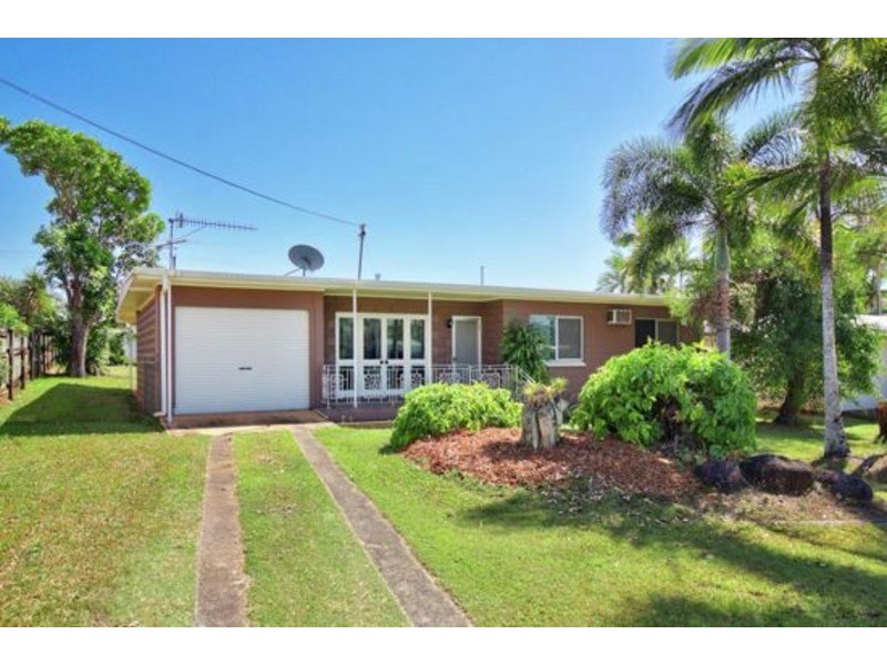 8 Amethyst Street, Bayview Heights QLD 4868