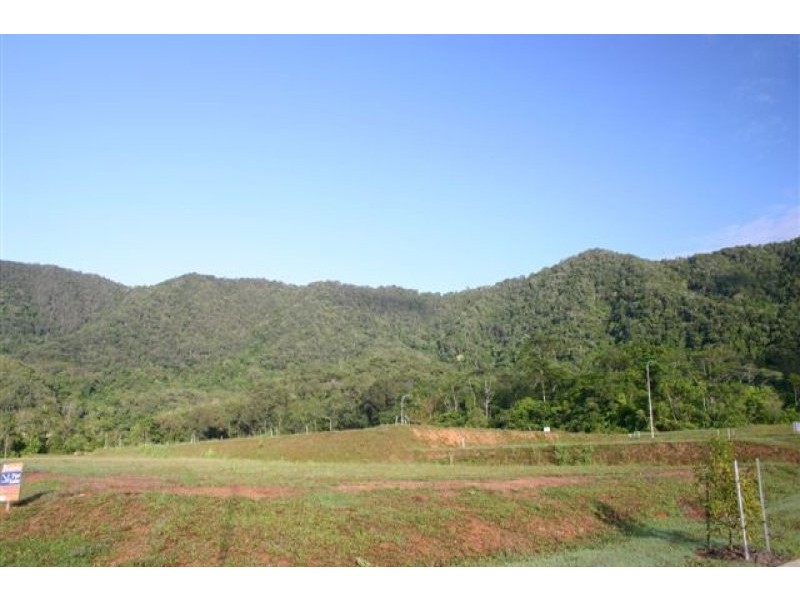 Shelbourne Street, Bentley Park QLD 4869