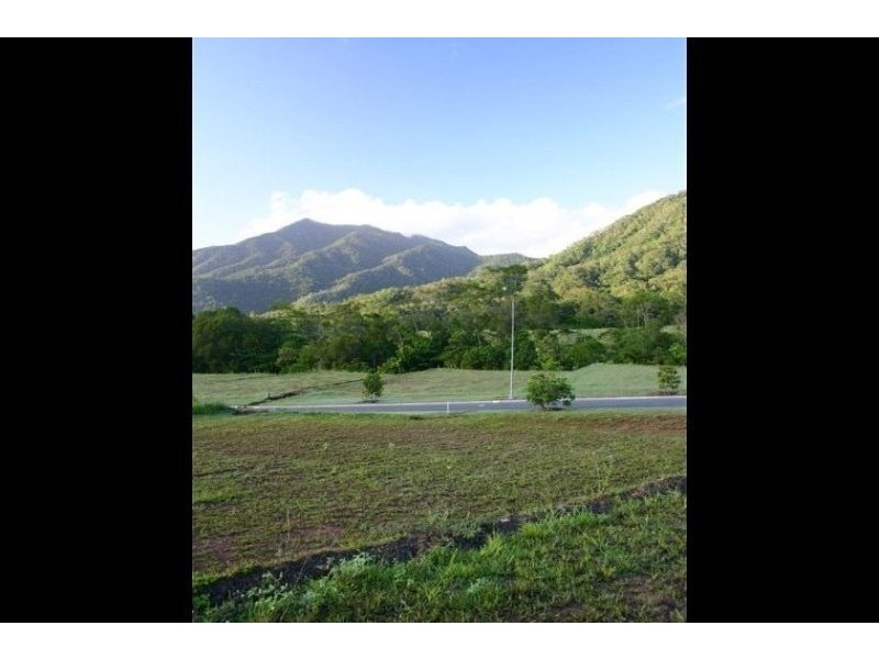 Shelbourne Street, Bentley Park QLD 4869