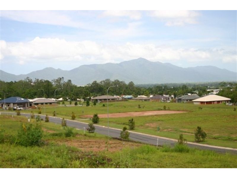 Shelbourne Street, Bentley Park QLD 4869