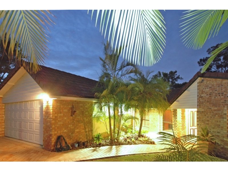 13 Leura Place, Helensvale QLD 4212