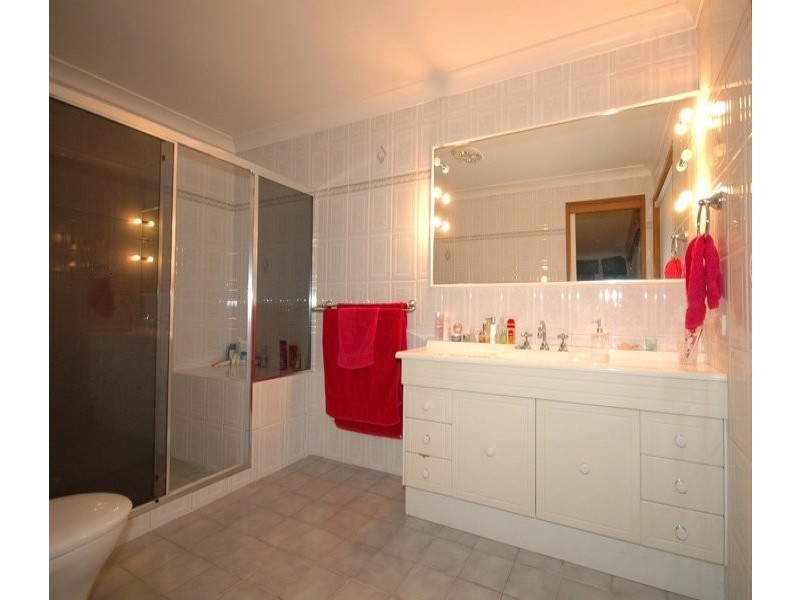 13 Leura Place, Helensvale QLD 4212