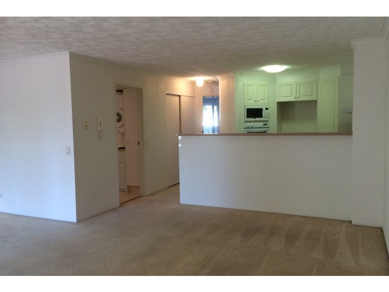 1/2491 Gold Coast Highway, Mermaid Beach QLD 4218