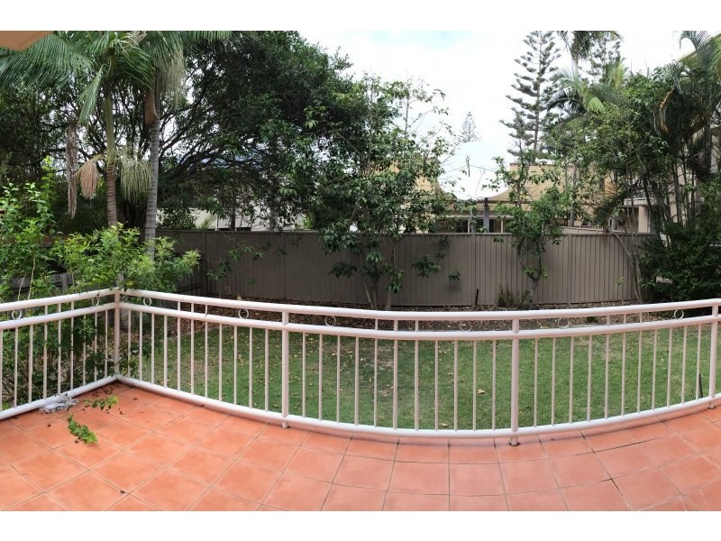 1/2491 Gold Coast Highway, Mermaid Beach QLD 4218