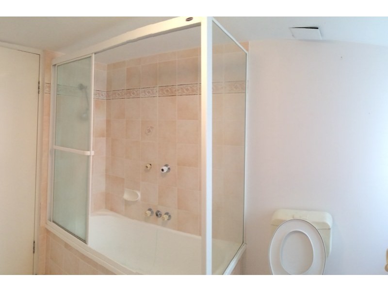 1/2491 Gold Coast Highway, Mermaid Beach QLD 4218