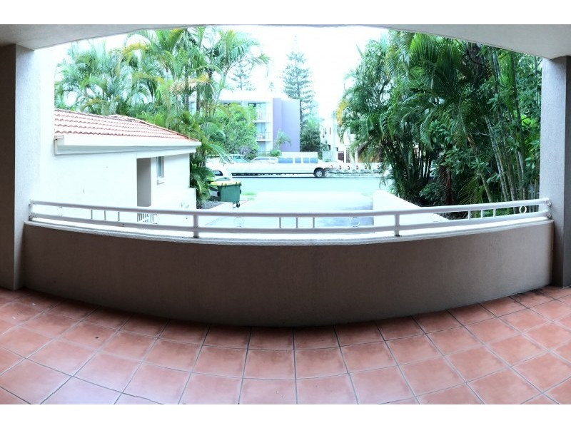1/2491 Gold Coast Highway, Mermaid Beach QLD 4218