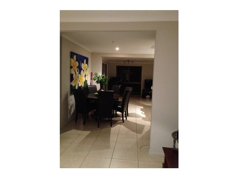 5 Sigatoka Drive, Clear Island Waters QLD 4226