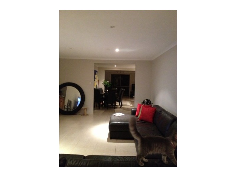 5 Sigatoka Drive, Clear Island Waters QLD 4226