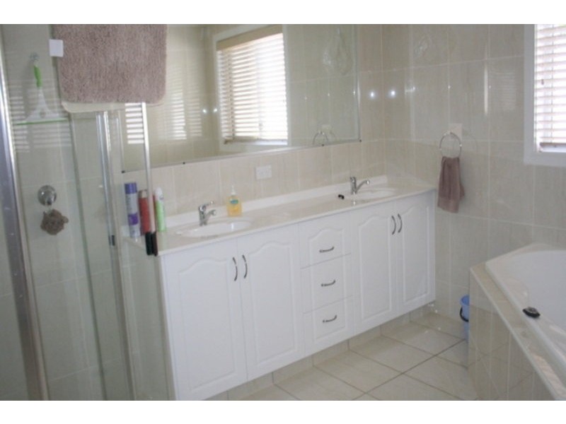 133 Stiller Drive, Kuraby QLD 4112