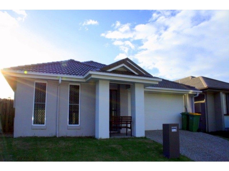16 Kenilworth Crescent, Waterford QLD 4133