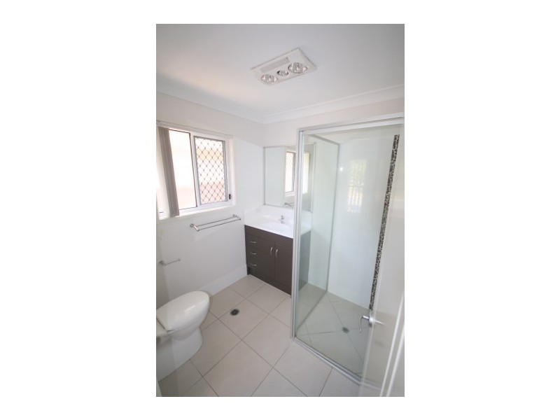 16 Kenilworth Crescent, Waterford QLD 4133
