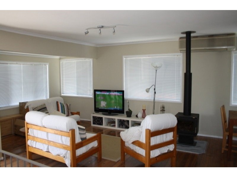 6 Stuart Street, Woodridge QLD 4114