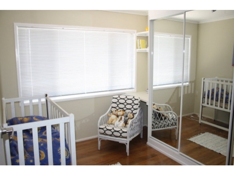 6 Stuart Street, Woodridge QLD 4114