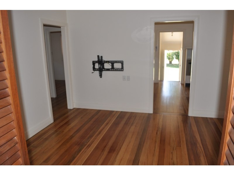 150 Shrapnel Road, Cannon Hill QLD 4170