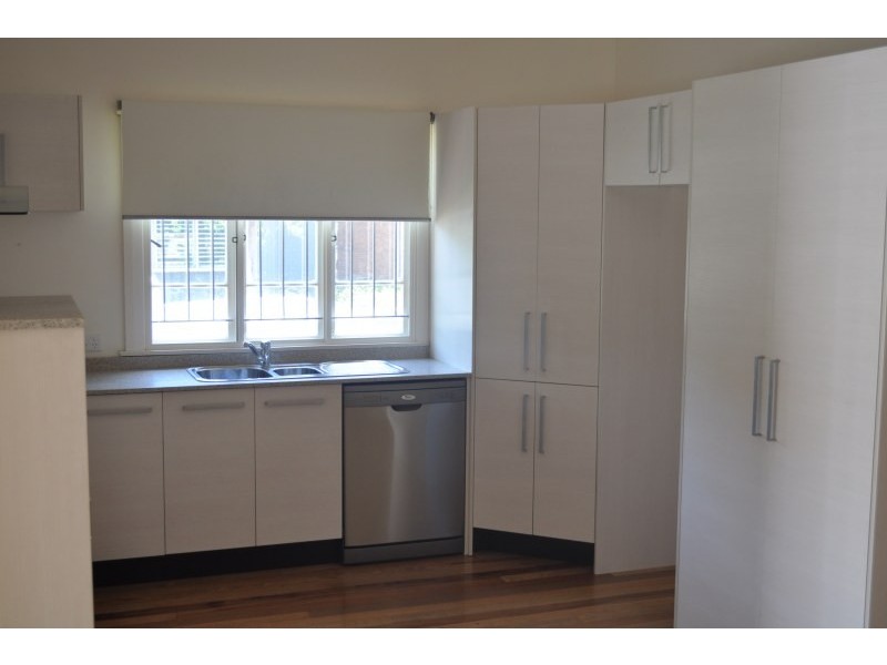 150 Shrapnel Road, Cannon Hill QLD 4170