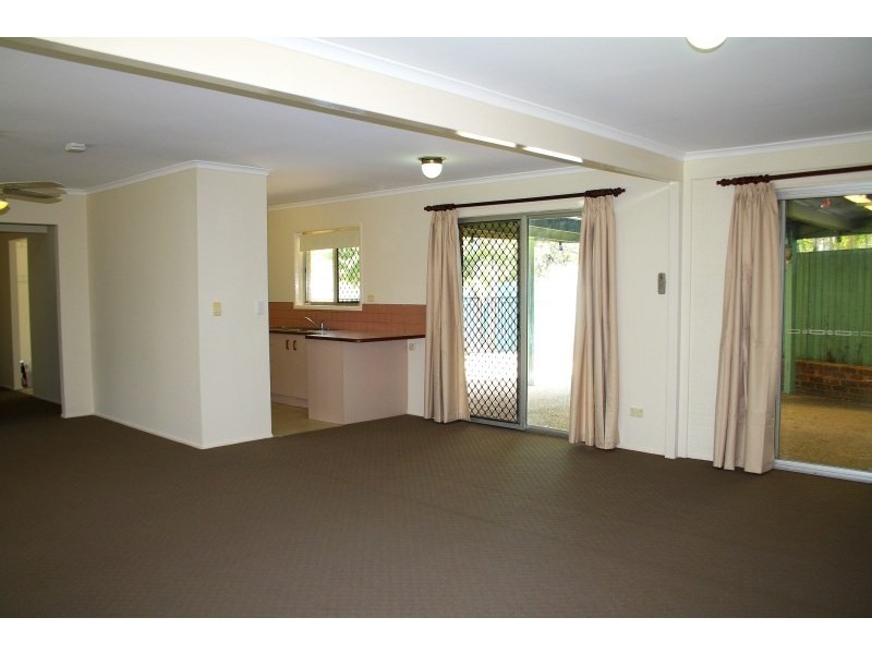 41 Darren Drive, Slacks Creek QLD 4127