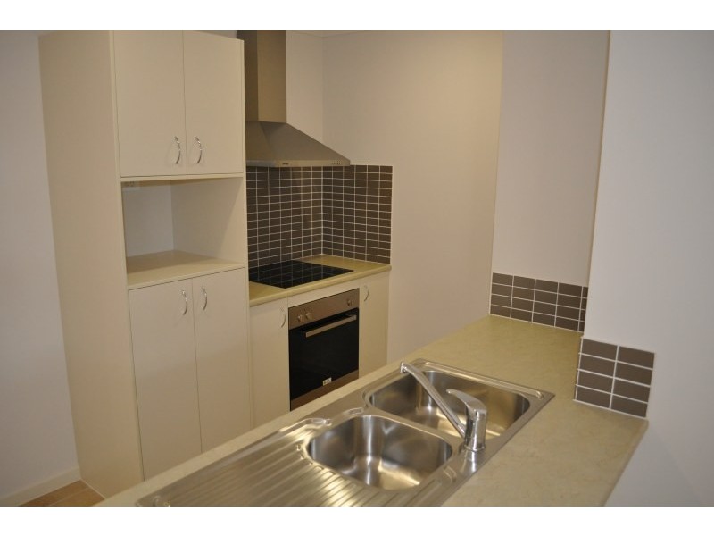 1/18 Conimbla Crescent, Waterford QLD 4133