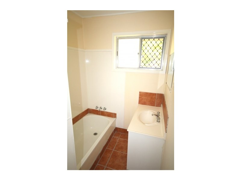 20 Woodash Street, Kingston QLD 4114