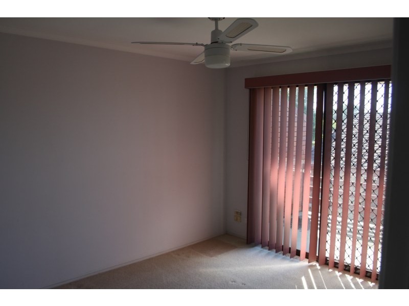 2/1 Delanty Court, Edens Landing QLD 4207