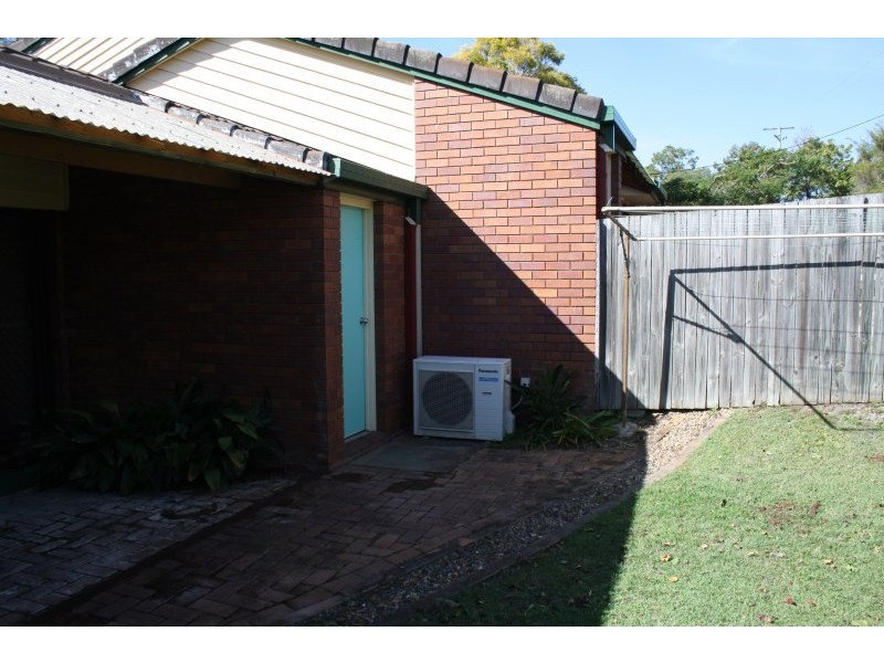 2/1 Delanty Court, Edens Landing QLD 4207