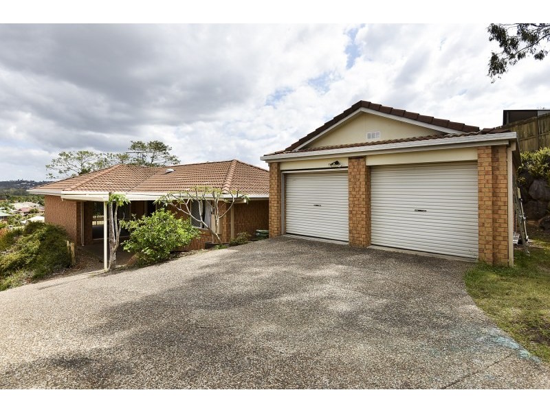 11 Tahan Crescent, Tanah Merah QLD 4128