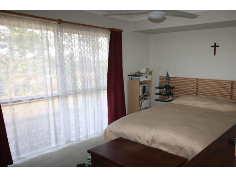 11 Tahan Crescent, Tanah Merah QLD 4128