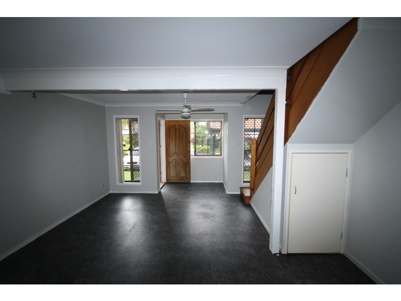 4/39 Garfield Road, Woodridge QLD 4114