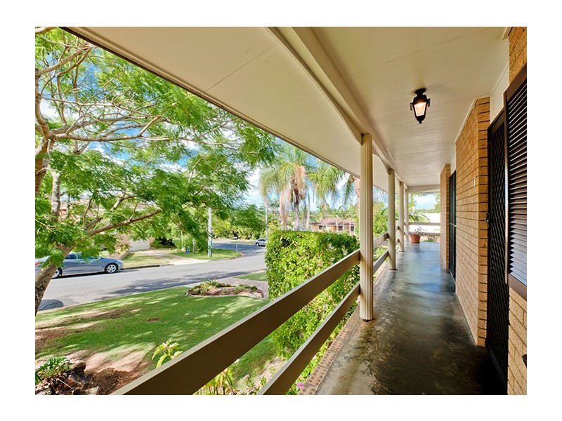 2 Elwyn Court, Springwood QLD 4127