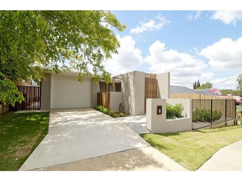 7 Francis Road, Shailer Park QLD 4128