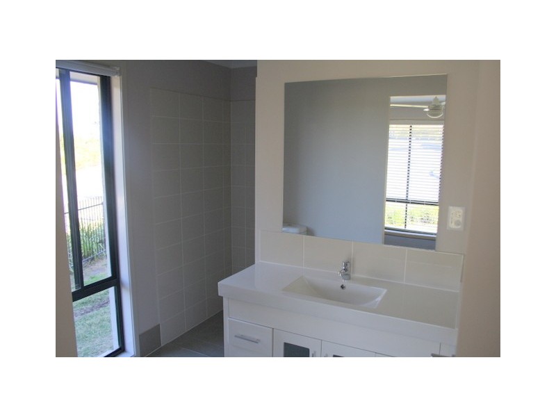 2 Santa Clara Rise, Upper Coomera QLD 4209