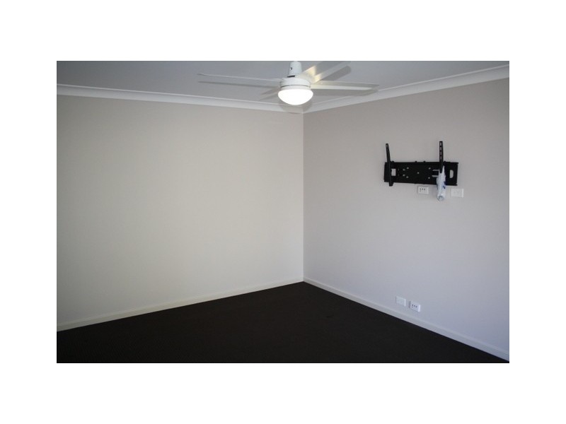 2 Santa Clara Rise, Upper Coomera QLD 4209