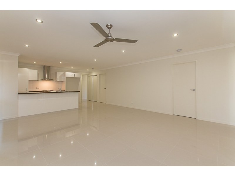 5 Frankland Avenue, Waterford QLD 4133