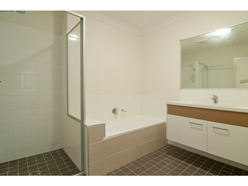 6/2-10 Cascade Drive, Underwood QLD 4119