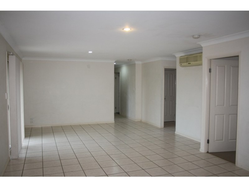 2 Shivaan Court, Marsden QLD 4132