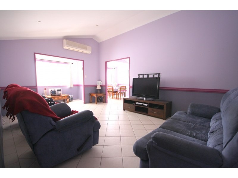 14 Moore Street, Loganlea QLD 4131