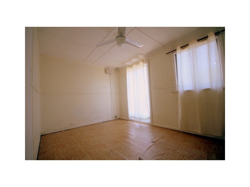 253 Kingston Road, Woodridge QLD 4114