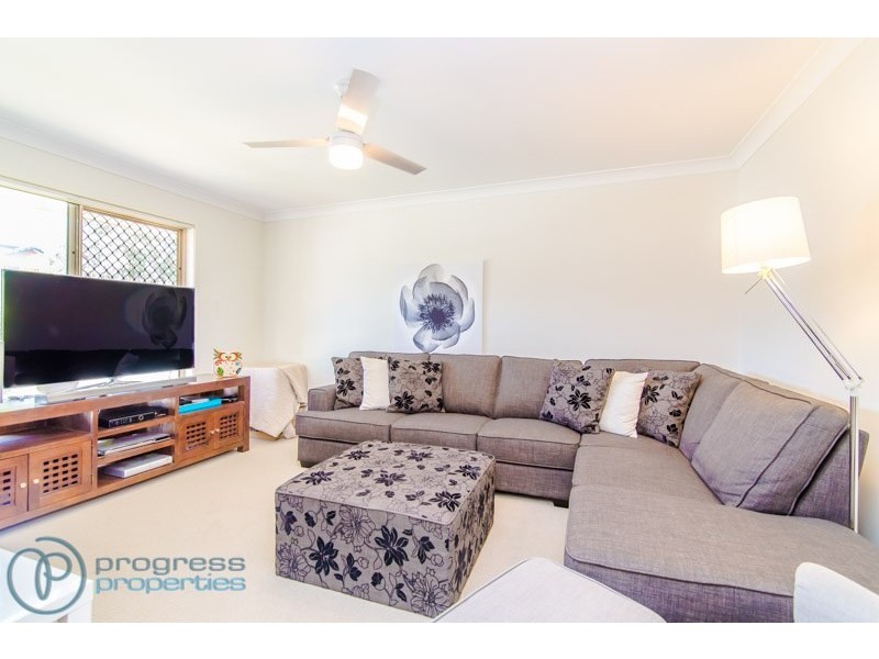 69 Woodlands Boulevard, Waterford QLD 4133