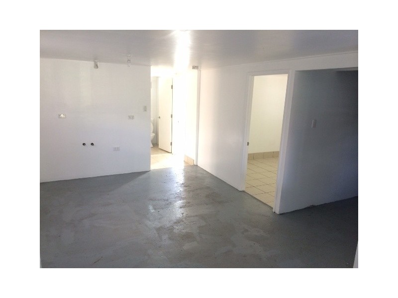 12 Heaton Street, Rocklea QLD 4106