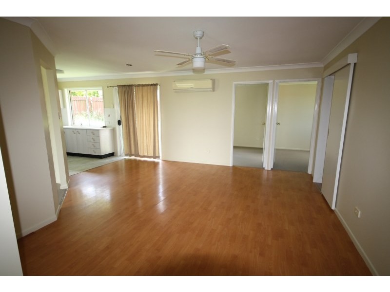 1 Troy Close, Edens Landing QLD 4207