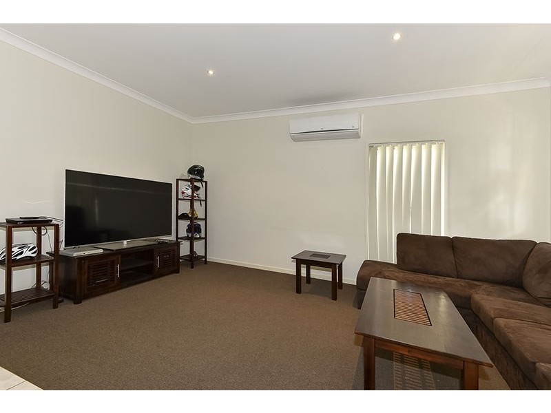 18 Kondalilla Terrace, Waterford QLD 4133