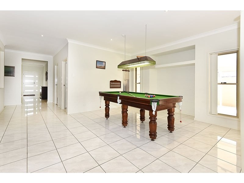 18 Kondalilla Terrace, Waterford QLD 4133