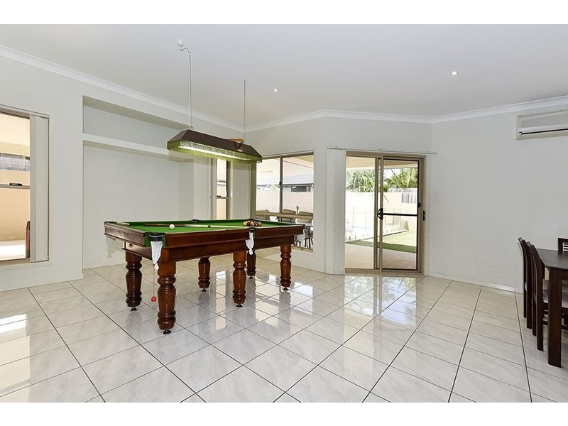 18 Kondalilla Terrace, Waterford QLD 4133