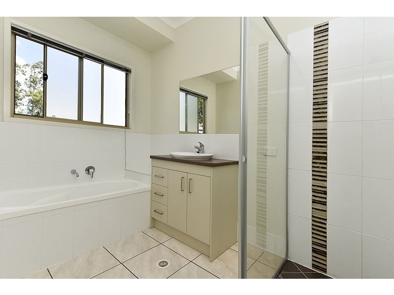 18 Kondalilla Terrace, Waterford QLD 4133